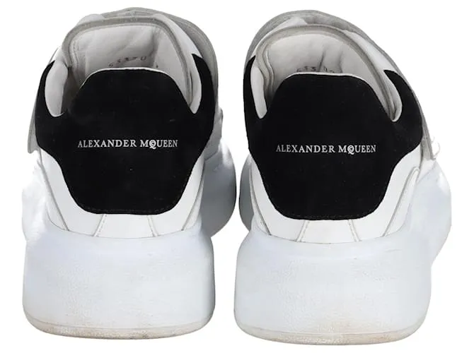 Alexander McQueen Zapatillas de deporte extragrandes de una sola correa en cuero blanco 