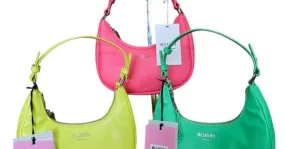 Blugirl Bolsos Primavera/Verano Stock (en varios modelos y colores)