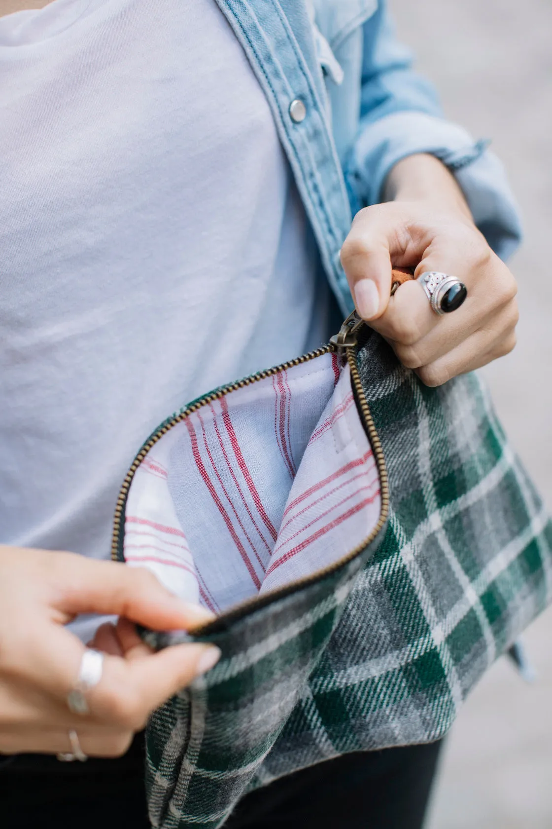 Bolso de mano de lana - verde