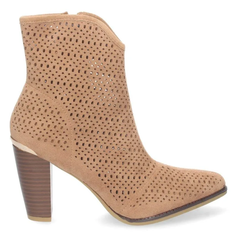 Botines camel de tacón alto mujer calados