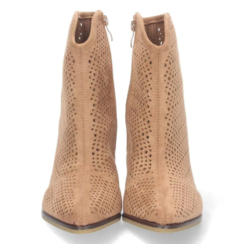 Botines camel de tacón alto mujer calados