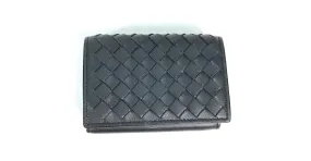 Cartera de cuero negro Bottega Veneta con tres pliegues 