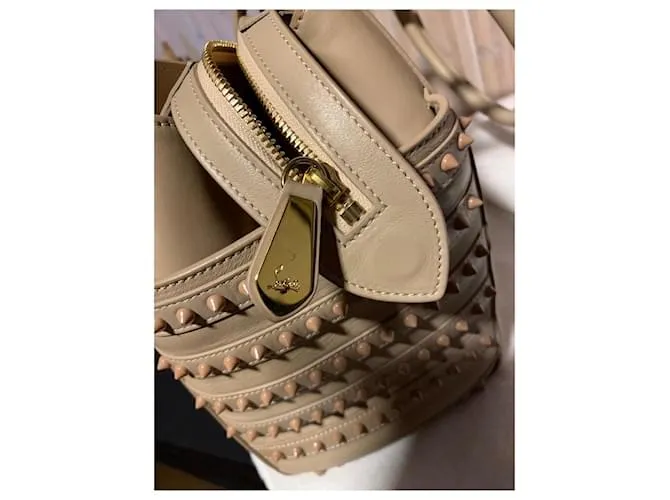 Christian Louboutin Bolsos de mano Beige 