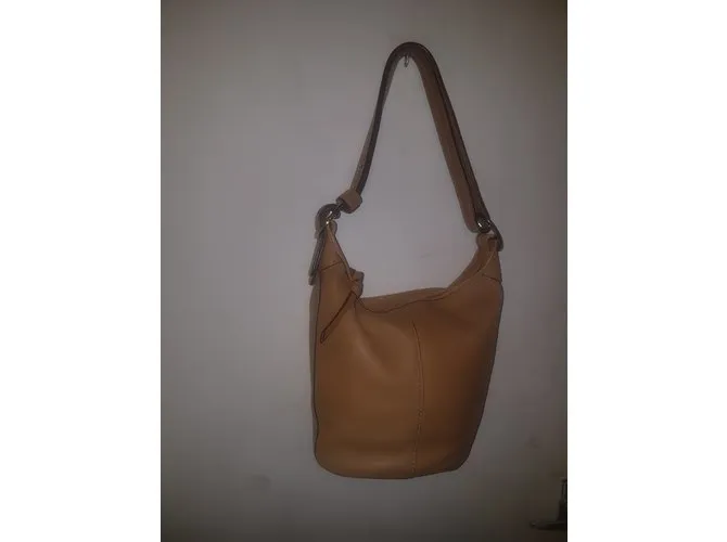 Coach Bolsos de mano Beige 