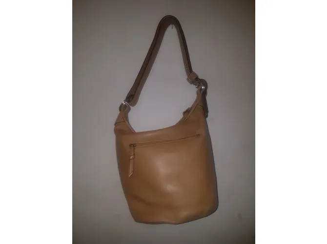 Coach Bolsos de mano Beige 