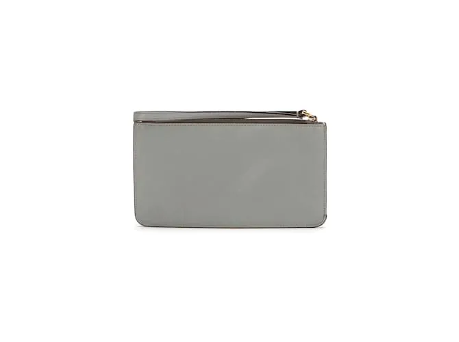 Fendi bolso con múltiples tachuelas Cartera de cuero 8M0341 en excelente estado Gris 