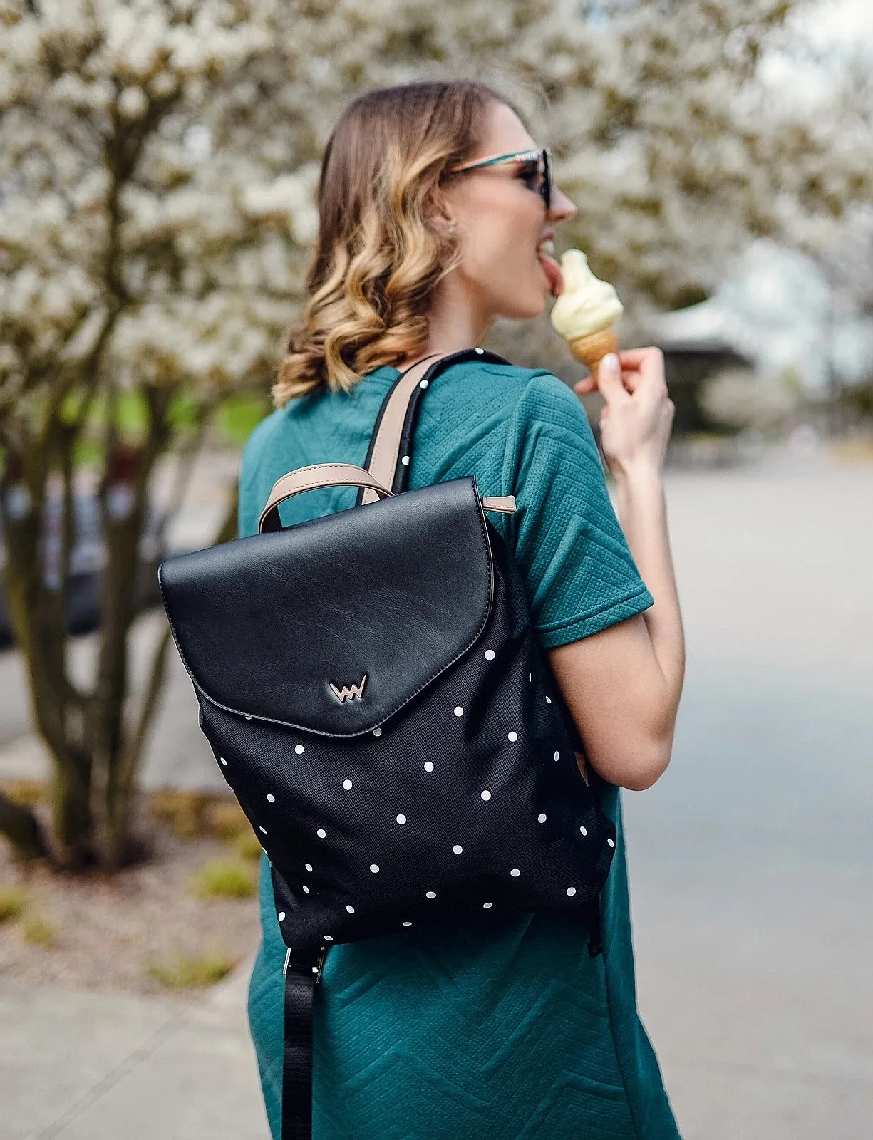 mochila Vuch Scipion - Black/White Dots - women´s