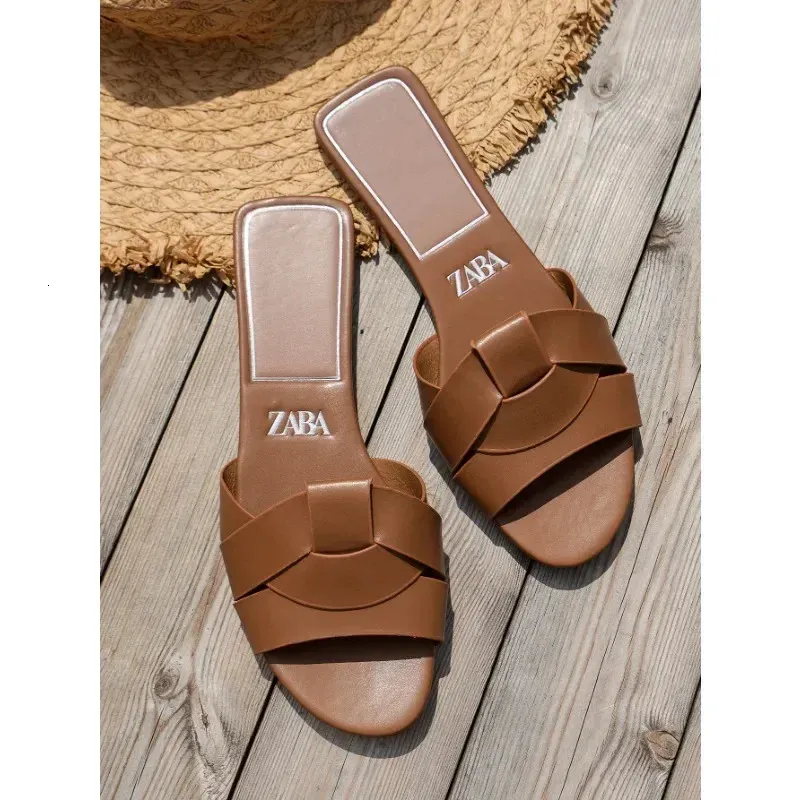 Mujer diseñador plano zapatillas de fondo casual sandalias de verano zapatos para mujeres